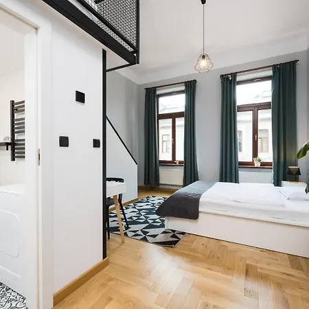 Daire Beautiful Apartment, Great Location, Old Town & Kazimierz *